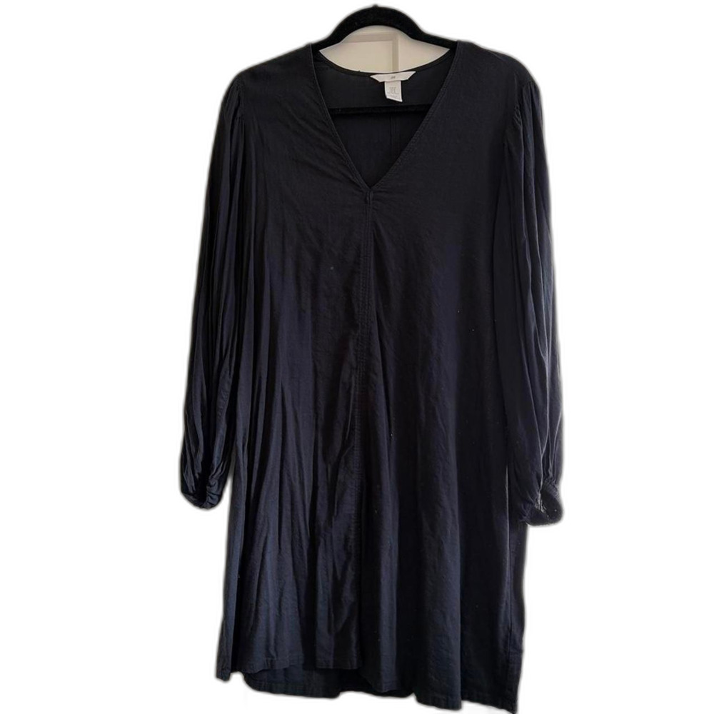 H&M Black Long Sleeve Relaxed Dress, V-Neck, Size M